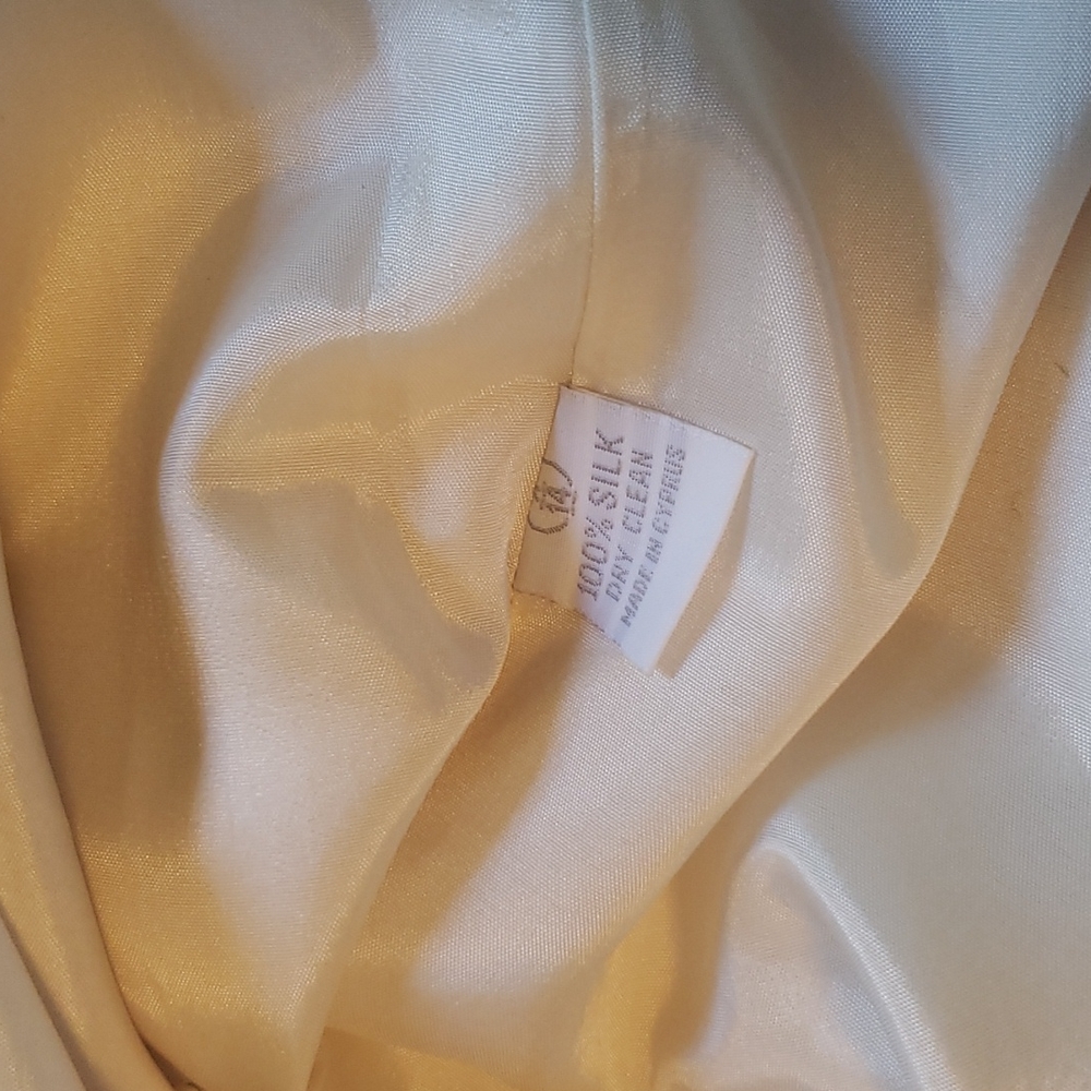 Vintage 90s Georgiou Cream Silk Skirt w/ Pockets - Picture 4 of 12